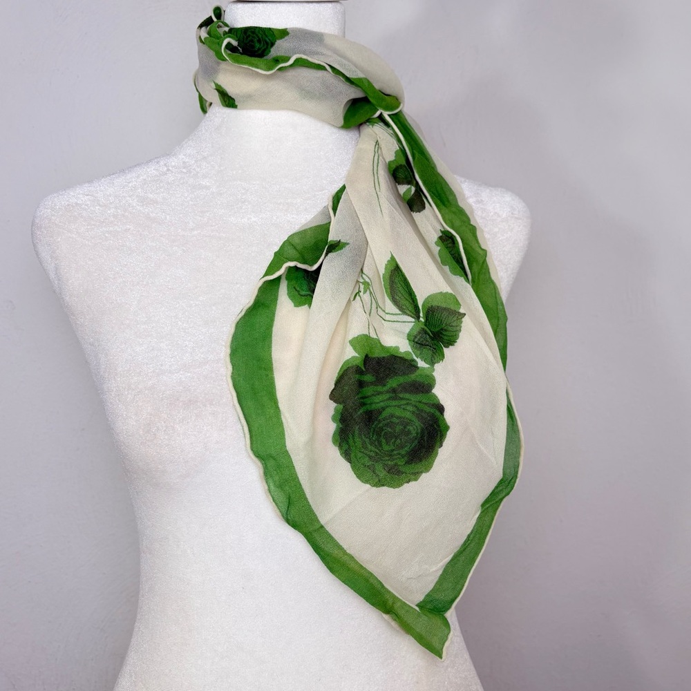 Vintage semi sheer, silky, crêpe, precious floral green rose printed scarf - Picture 2 of 14